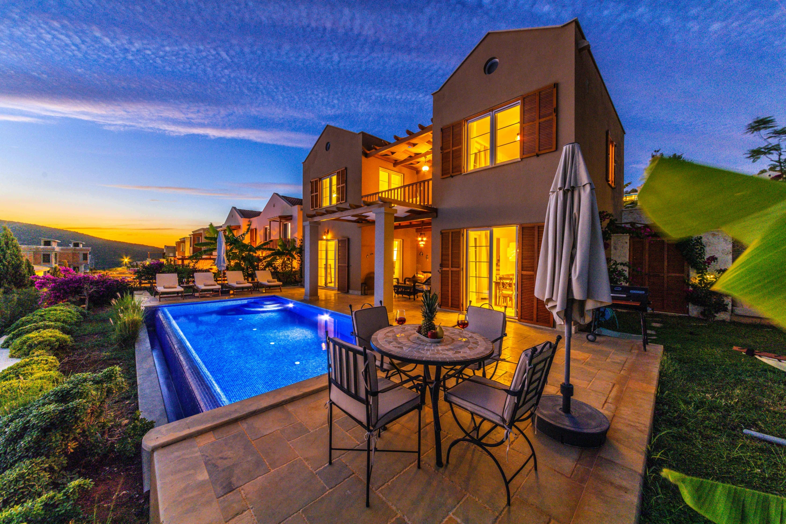 200 gaj villa